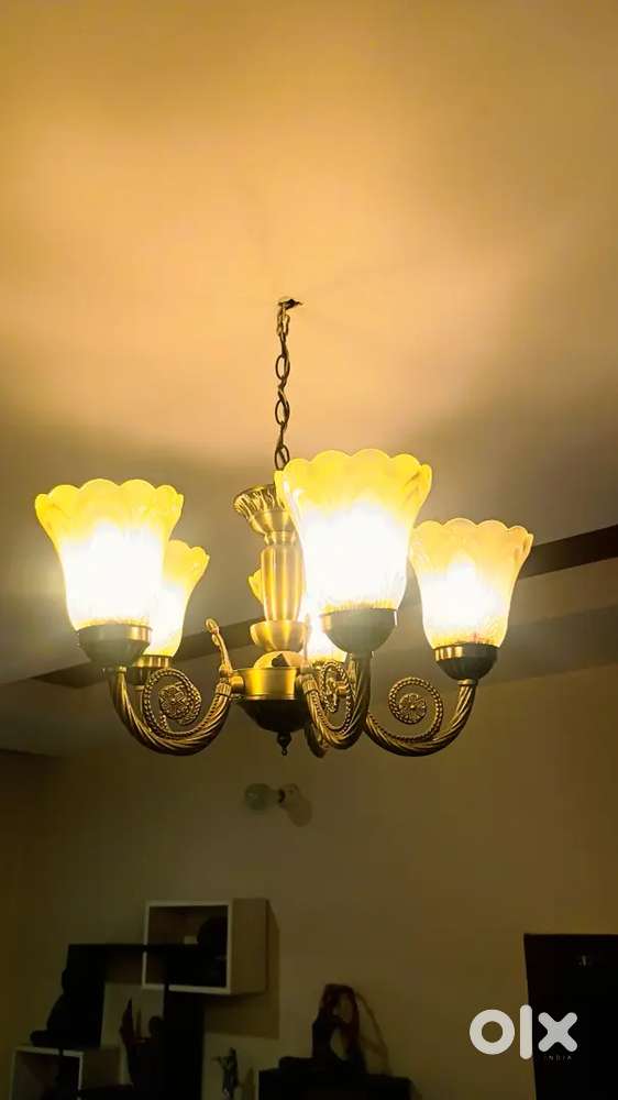 Antique 5 bulbs chandelier for sale