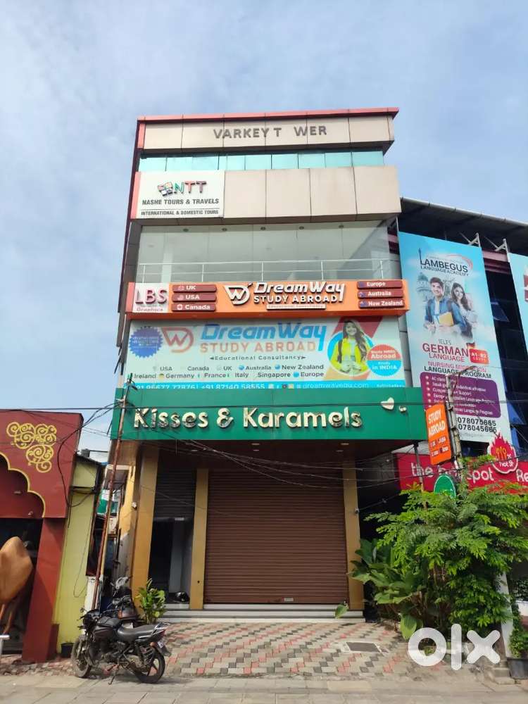 Male staff for routine office labour 10/12 education