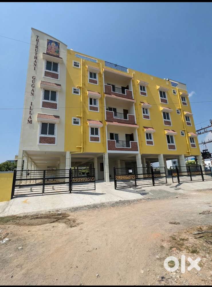 2 bhk with balcony and car parking