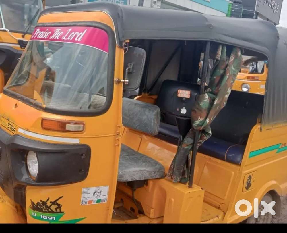 Auto for rent (350rs)
