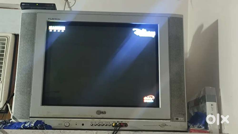 LG crt tv Good Cundision