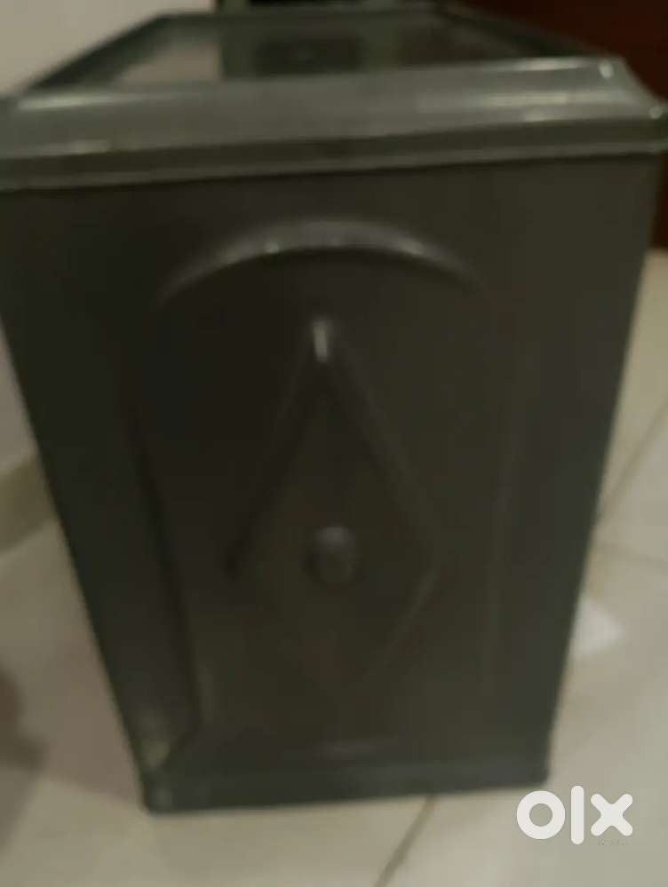 Invertor battery cover