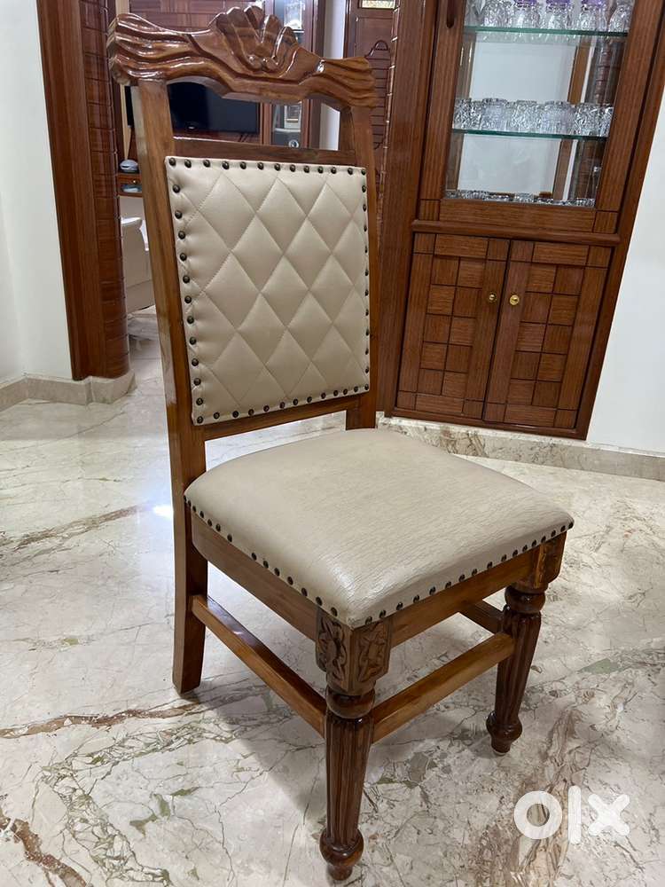 Teakwood Dining Chairs in Excellent Condition