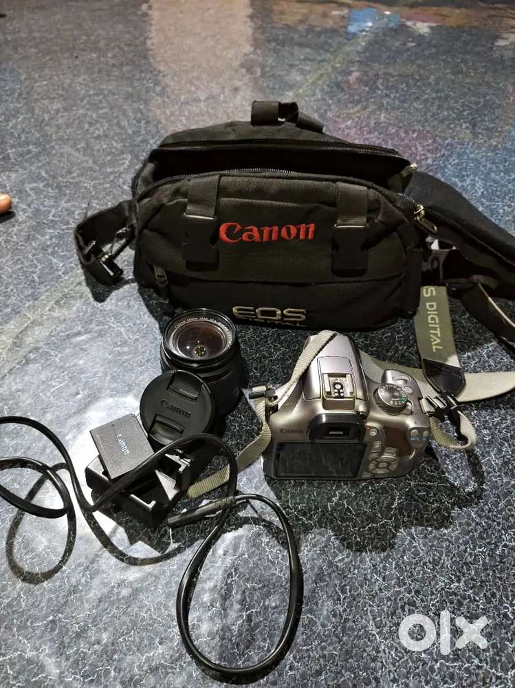 Canon 1300d dslr