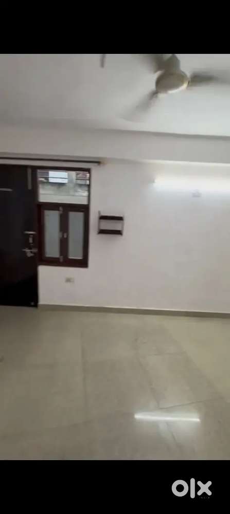 This flat is on Ramphal chowk