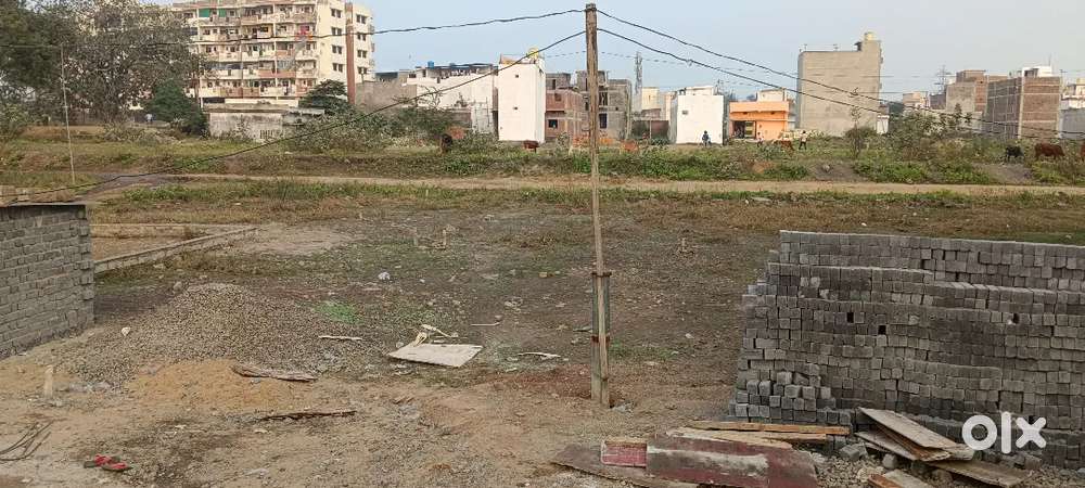 All size plot and ready to movehouse available raipur railway station