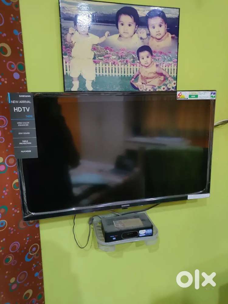 Samsung led Tv  ( 32 inch )