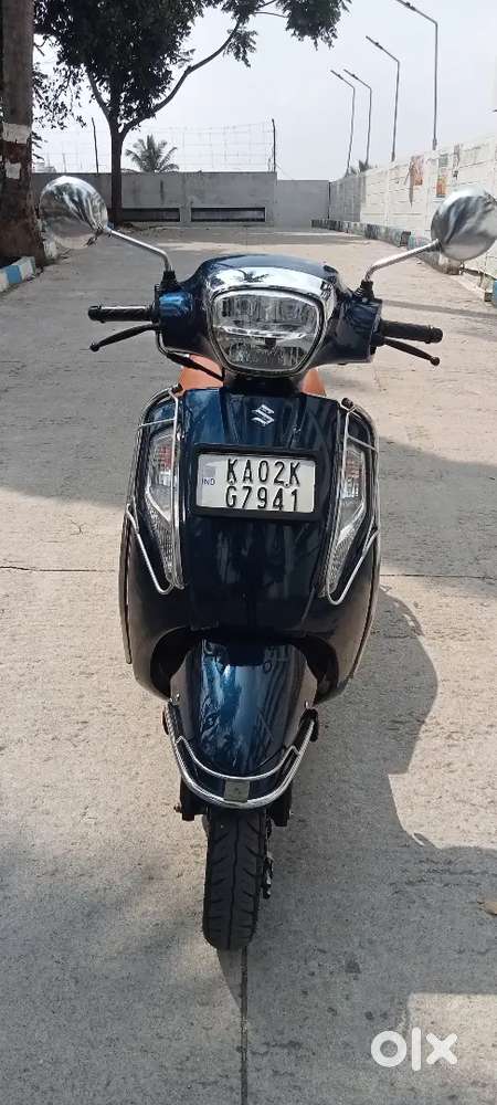 Suzuki access for sale show room maintenance