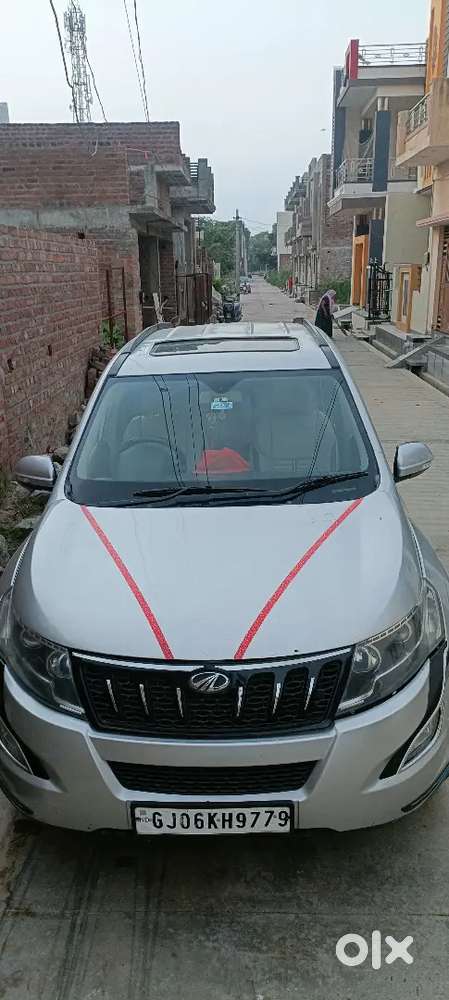 Mahindra XUV500 2016 Diesel 82000 Km Driven