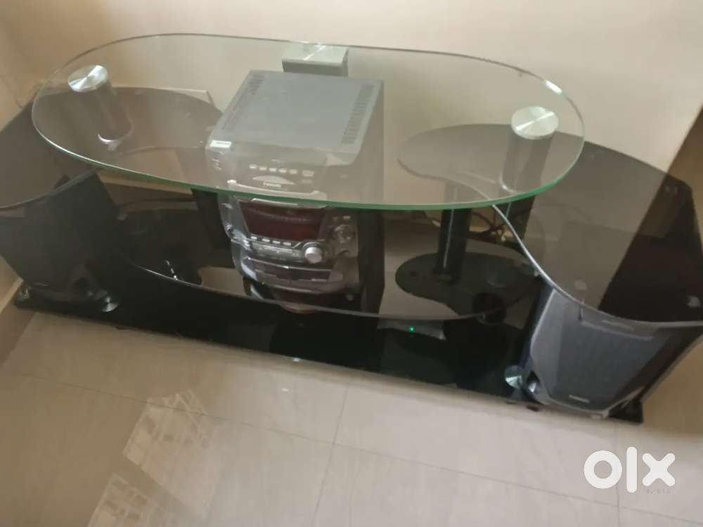 Panasonic cd stereo and speaker with glass stand