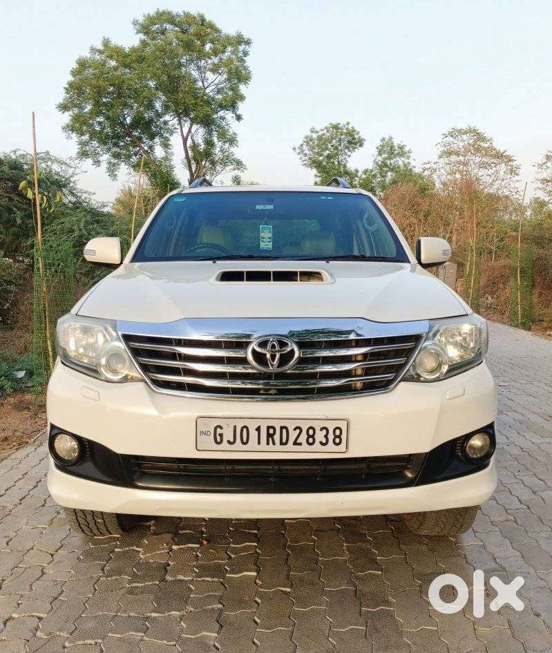 Toyota Fortuner 3.0 4x2 Automatic, 2013, Diesel