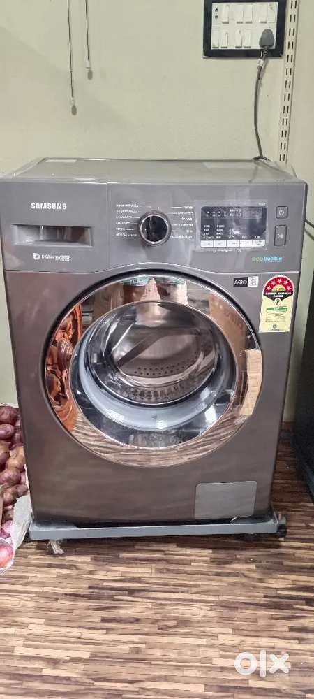 Hi friends i want to sell my less used samsung products for reasonable