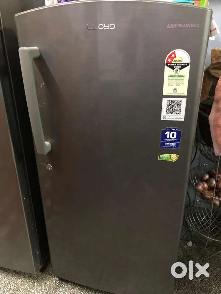 LLOYD Fridge