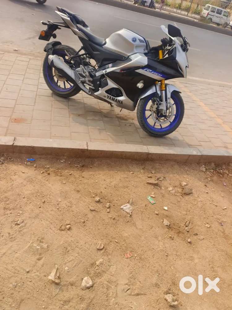 Yamaha R15v4 full condition
