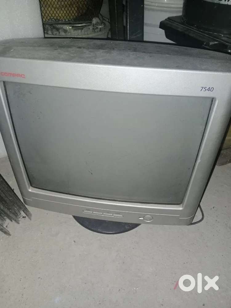 Monitor tv , dam komano jabe
