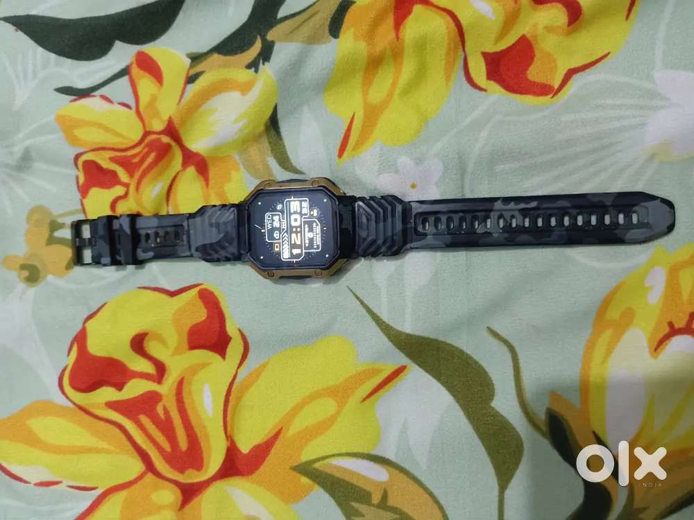 Smart watch of fire boult in under 1000 fire boult watch with charger