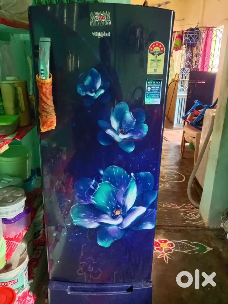 Five star low electricity consume Good condition going to double door