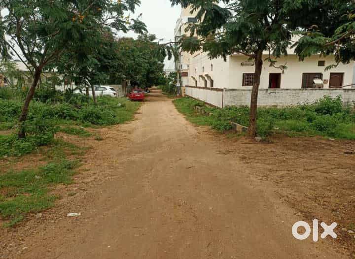200 sqyds plot for sale in Rampally
