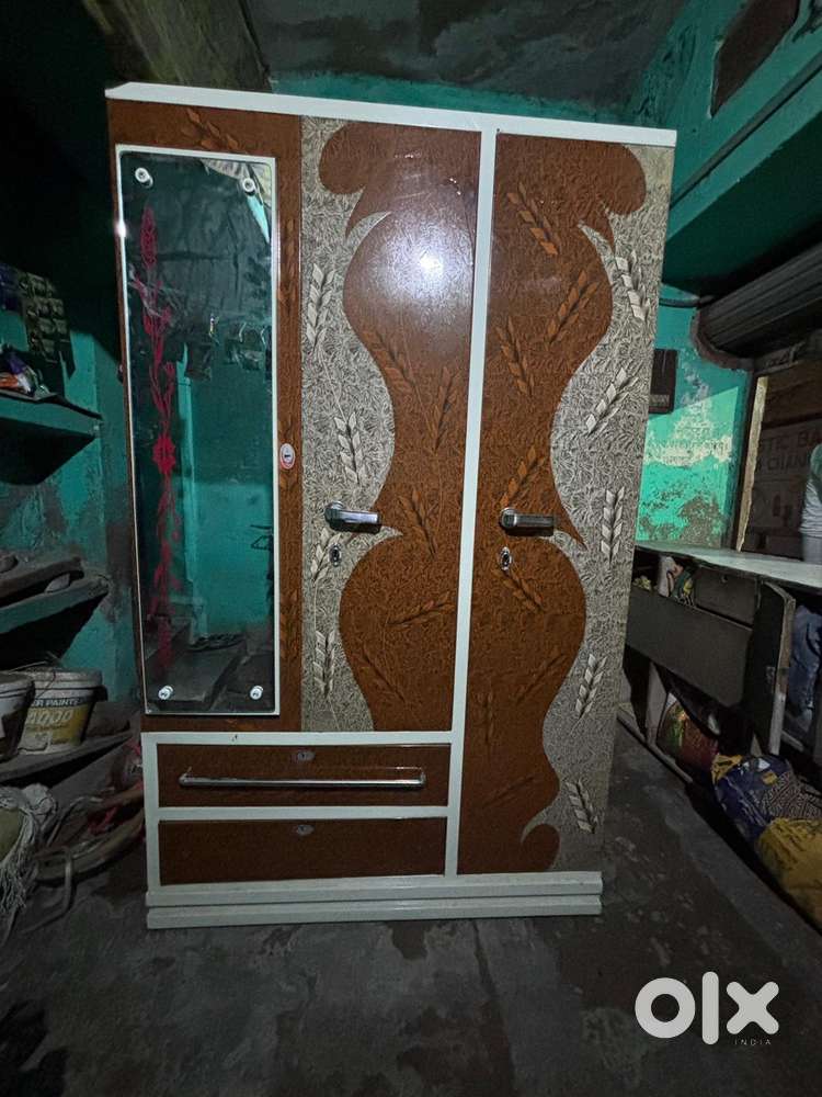 Triple door iron almirah in brand new condition