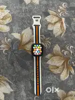 Apple Watch series 4 -40mm  battery: 85%  with org charging cable