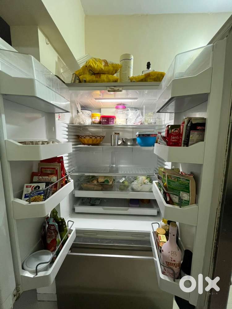 Large capacity, spacious storage for your fruits, vegetables and bev