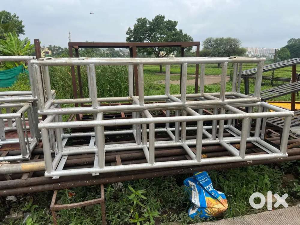 Lights & Turss Matrail