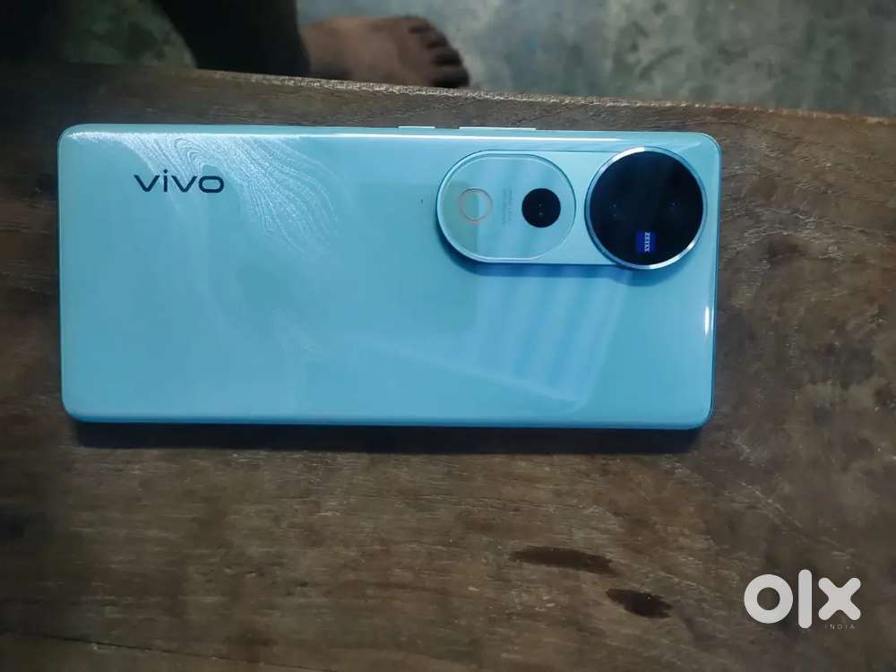 VIVO V40 PRO 8GB 256 Mint Condition superb cameras