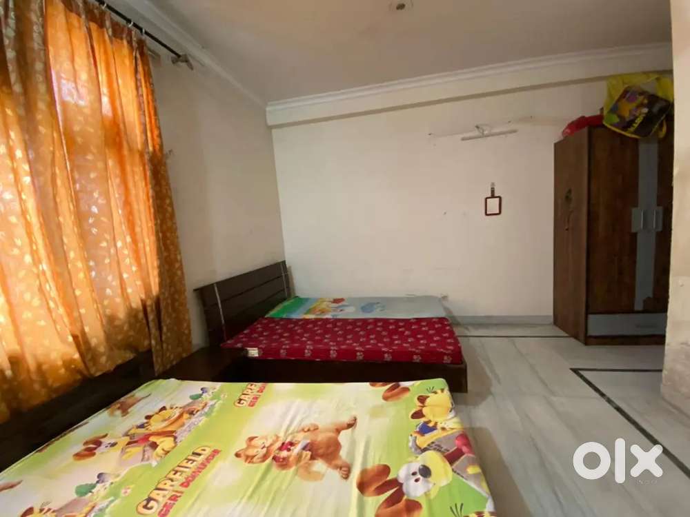 Pg for girls with 3 time food    Wifi available