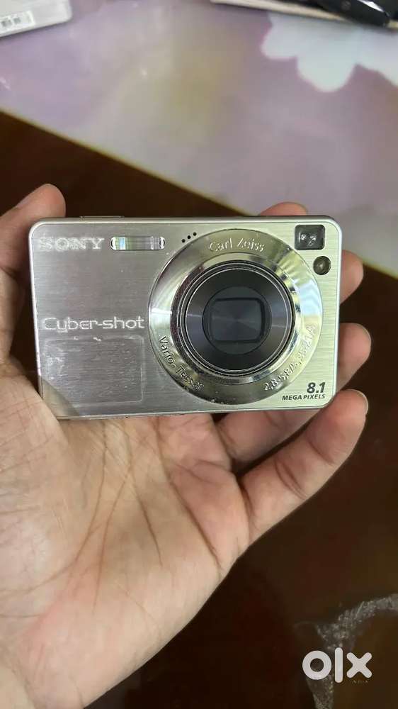 Sony cyber shot digital camera