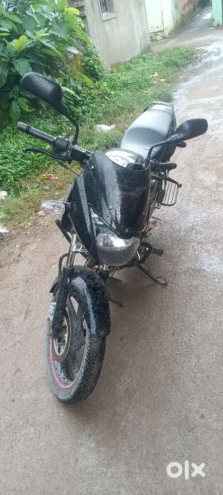 Pulsar 150