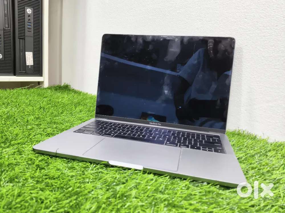 Laptop Macbook  2017 A1707 i7  16GB RAM 512GB SSD