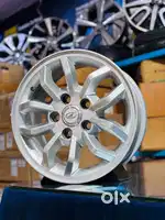 15 inch Mahindra Tuv 300 OEM Alloy Wheels set of 4 lite used