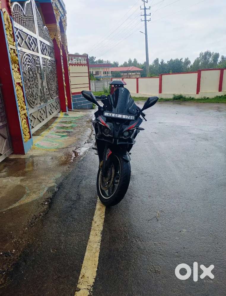 Good maintained vehicle new insurance, rear tyre and battery