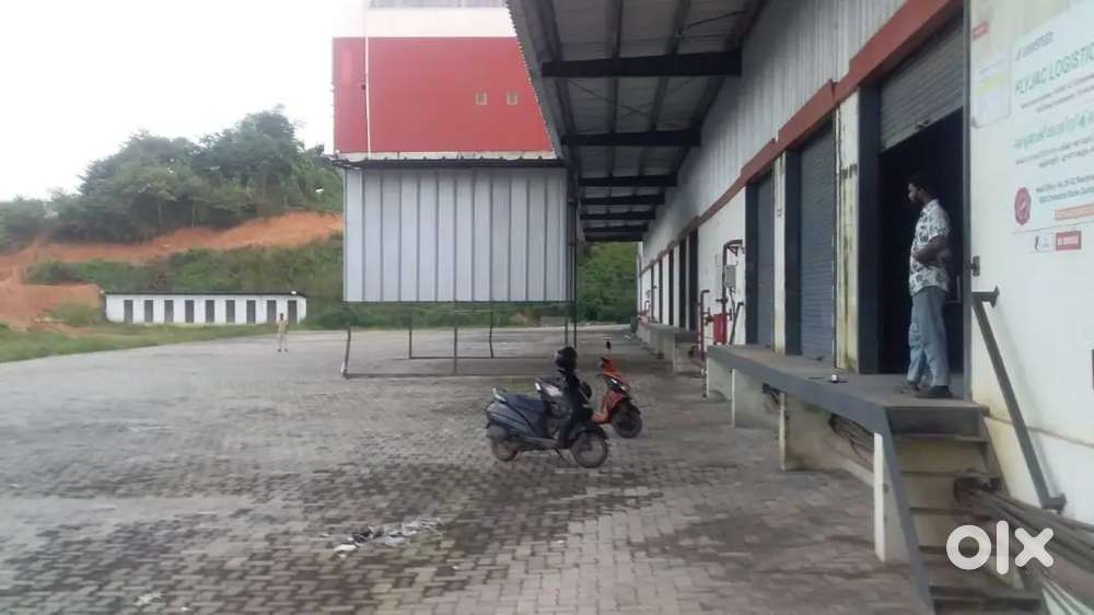85,000 sqft godown for rent  Kalamassery with 40 ft access. ₹30/sqft.