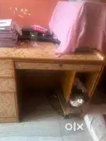Computer table