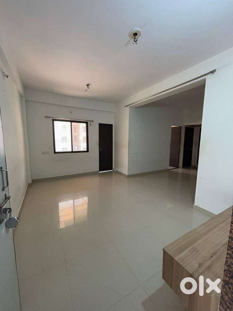 2 BHK FLAT FOR RENT B/H COLLABERA GOTRI SEVASI ROAD