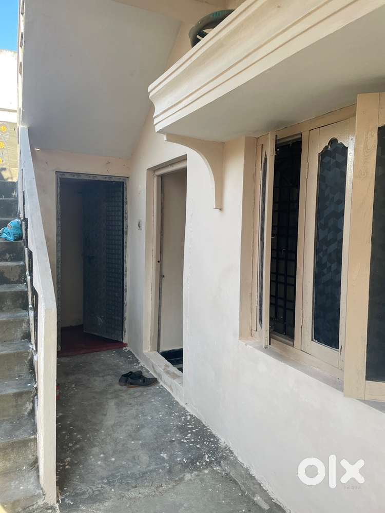 1 RK (Room +Kitchen) for Rent - near Cene Town Miyapur main road