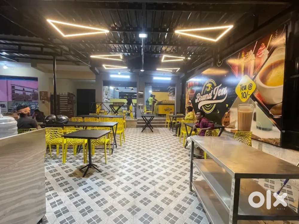 Tea master and helper