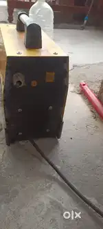 Arc welding machine