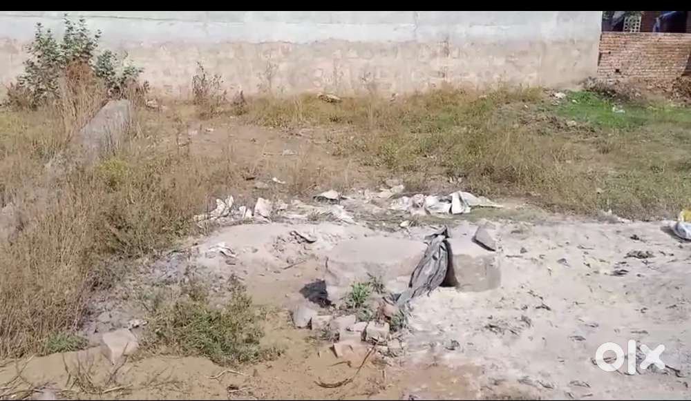 Plot for sale near Government Girl College Tapukara