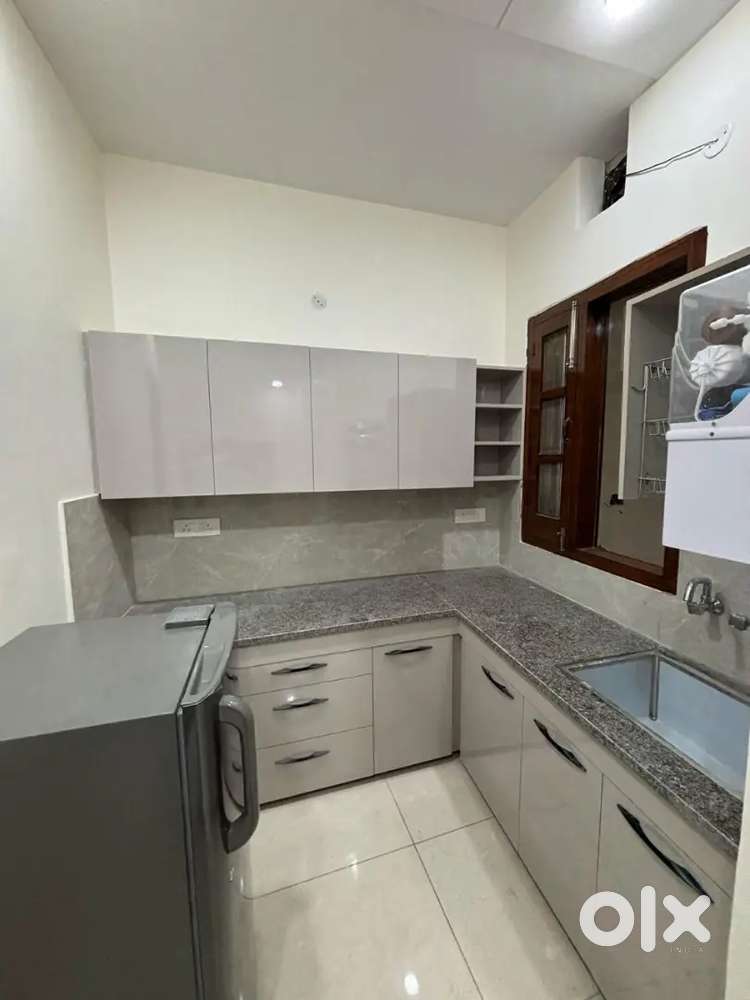 FULLY FURNISHED 2BHK SET AVAILABLE