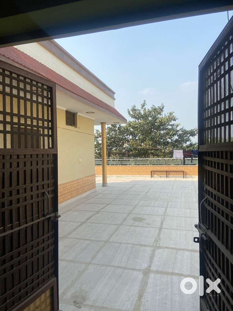 3 bhk in 11000/- for family