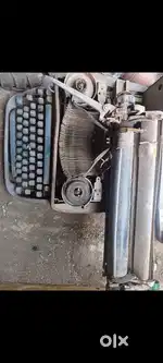 Type writing machine
