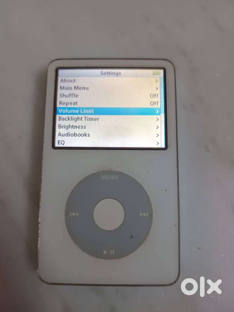 APPLE IPOD CLASSIC 60GB 5TH GENERATION