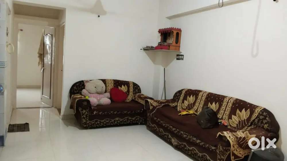 2bhk flat first floor middle of the city