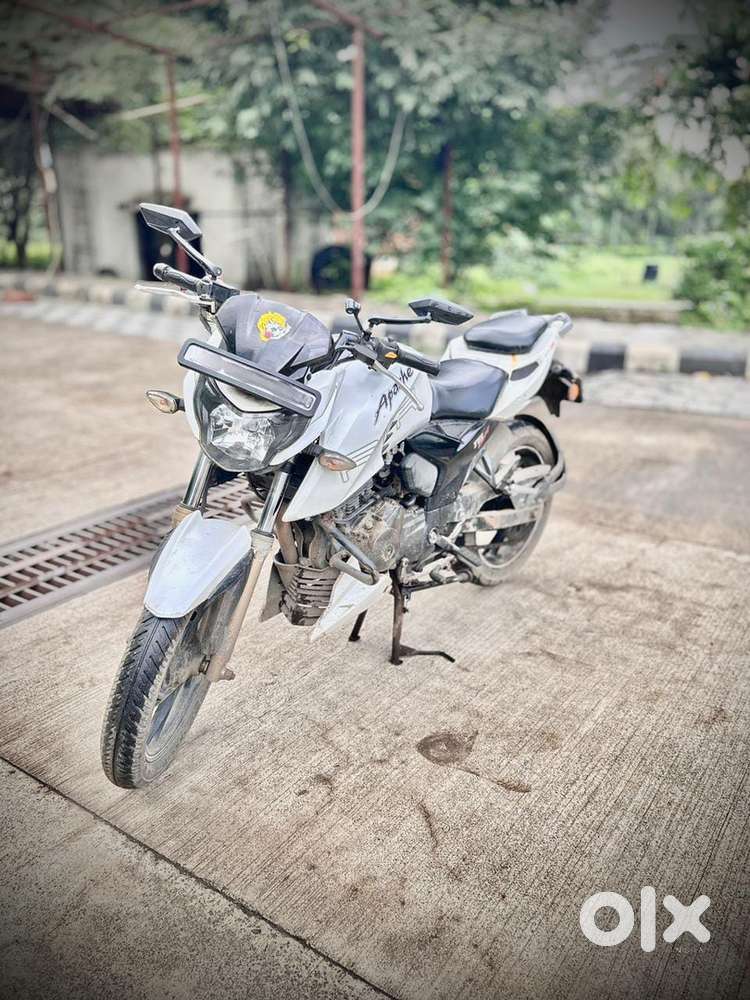 Apache RTR 200 4v(2017)-Single owner 55000