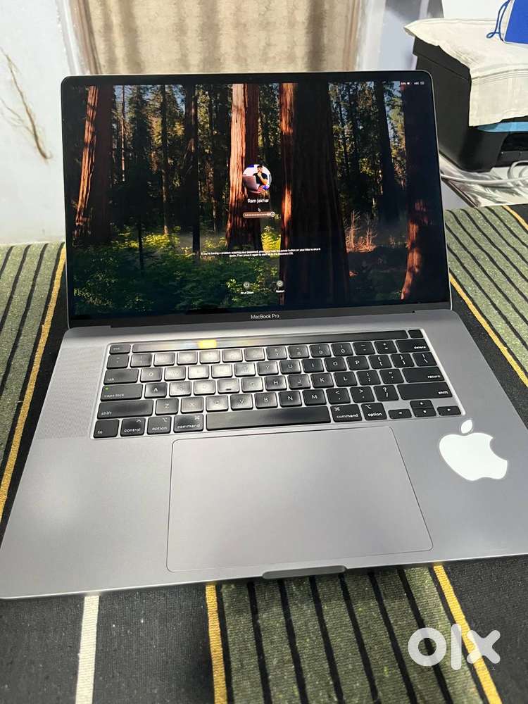 MacBook Pro (16-inch ) 2.6 GHz 6-Core Intel Core i7 16gb/512g
