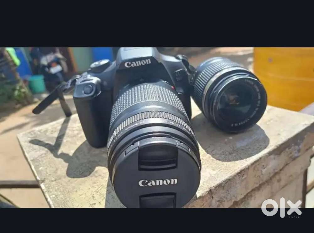 Canon and Nikon DSLR camera