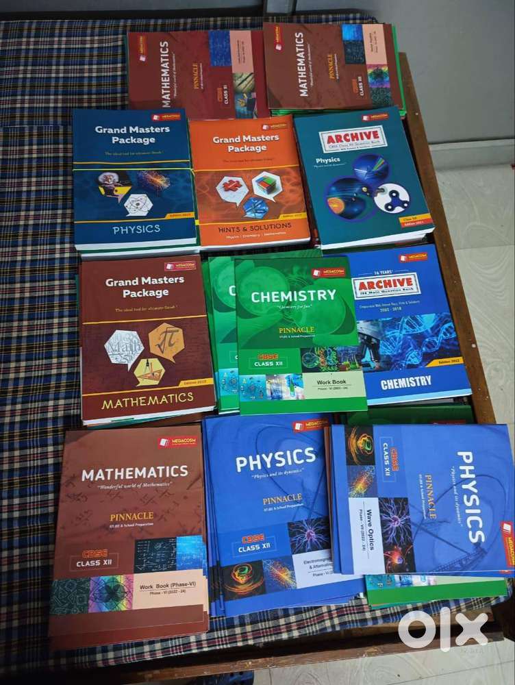 FITJEE JEE MODULES OF PHYSICS CHEMISTRY AND MATHS