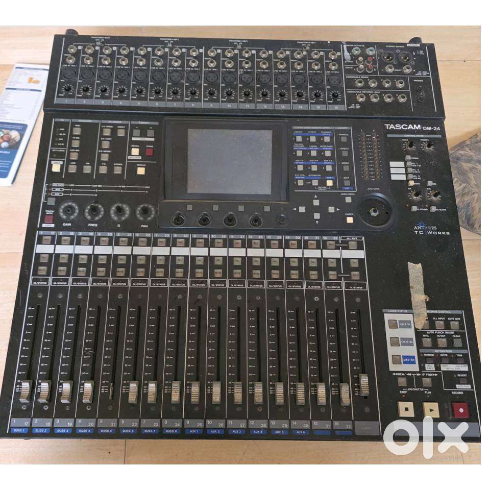 NON WORKING MUSICAL INSTRUMENTS